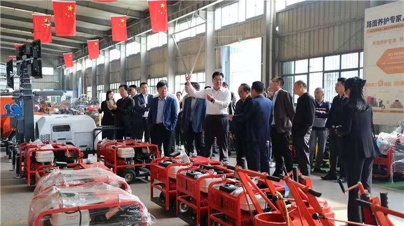 <b>熱烈歡迎民建、高新區領導蒞臨薩奧</b>